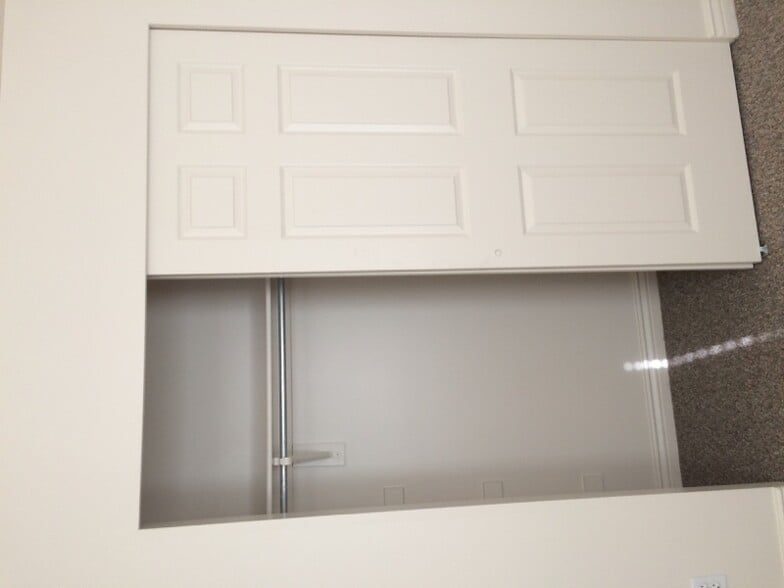 Building Photo - 1884 Shepard Ln