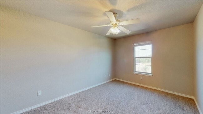 Building Photo - 111 Kleine Ln