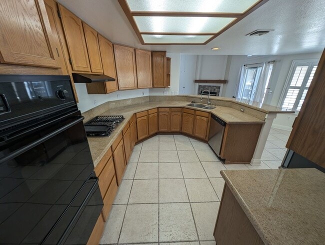 Building Photo - 8432 Airmont Ct
