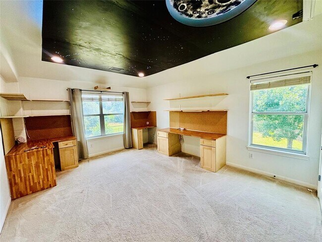 Building Photo - 4430 Pasada Ln
