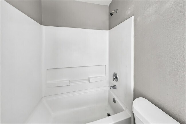 Building Photo - 833 Lightningbug Ln