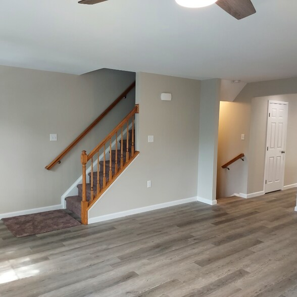 Building Photo - 106 Ridge Ct