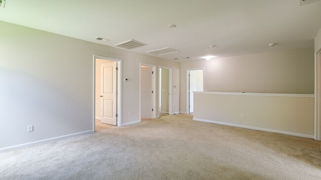 Building Photo - 4 Bedroom 2.5 Bath House in Sophia Landing...