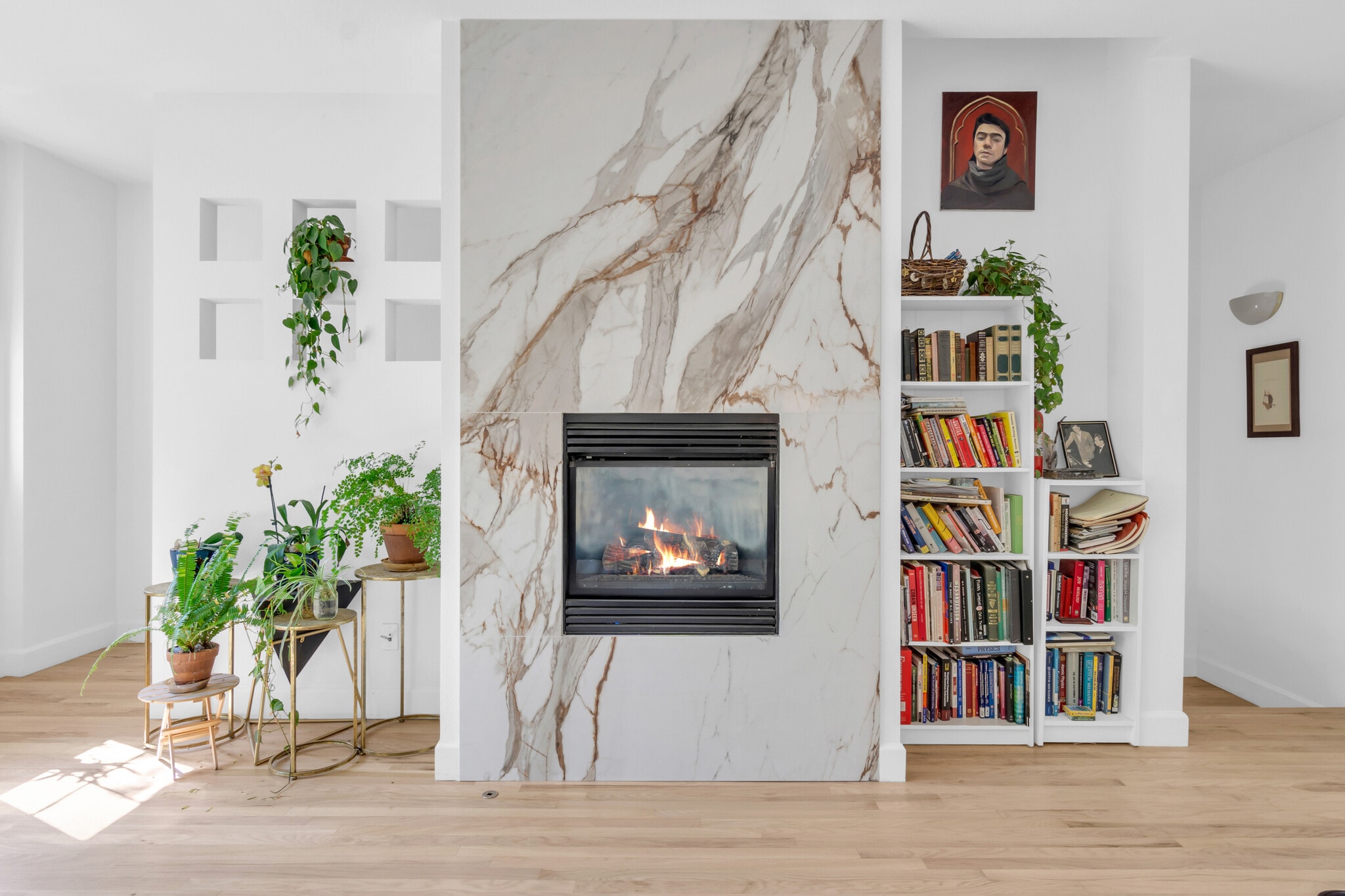 Living room - 1619 N Franklin St