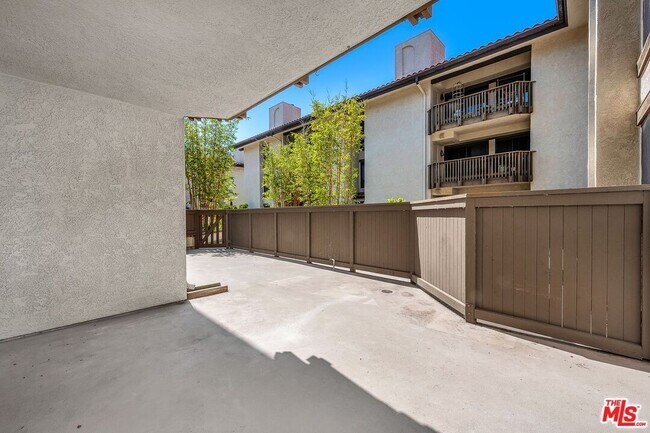 Building Photo - 8600 Tuscany Ave
