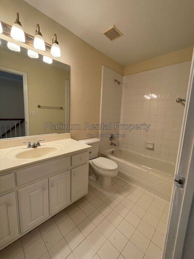 Building Photo - 7115 Red Fox Ln