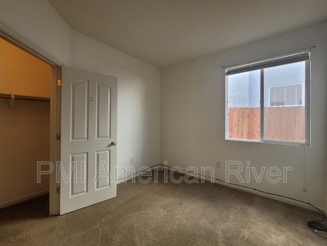 Building Photo - 8233 Windmill Oaks Pl