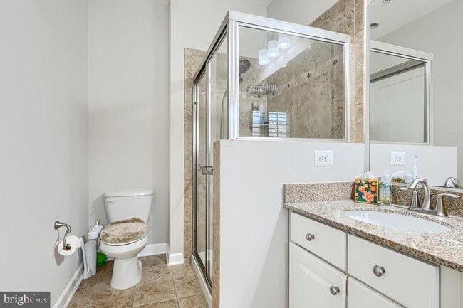 Building Photo - 432 Grand St