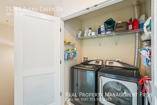 Building Photo - 15267 Avens Creek Dr