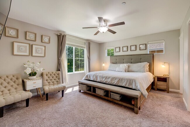 Building Photo - Newly Built Townhome 4bd 2.5ba