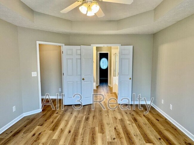 Building Photo - 8942 Stoneridge Pl