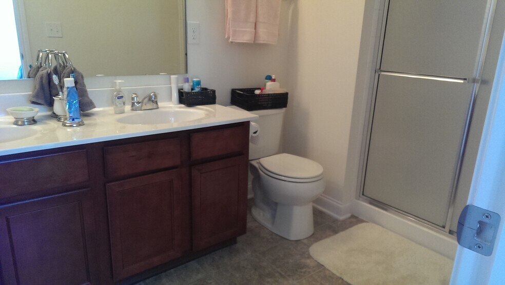 Building Photo - 5443 Spring River Ave