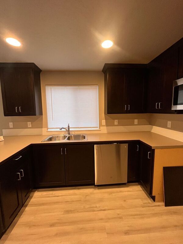 Building Photo - 279 La Casa St