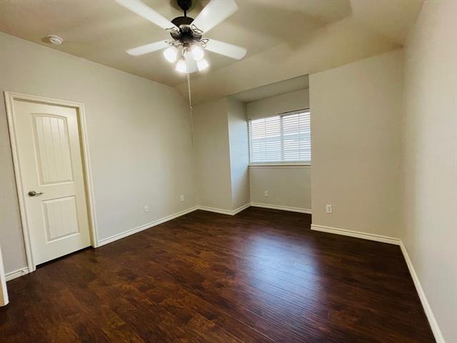 Building Photo - 5929 Desperado Dr