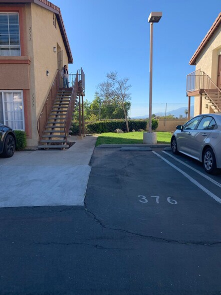 Building Photo - 1365 Crafton Ave