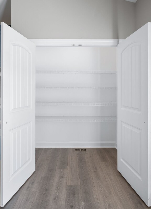 Building Photo - 1613 Lampwick Ct