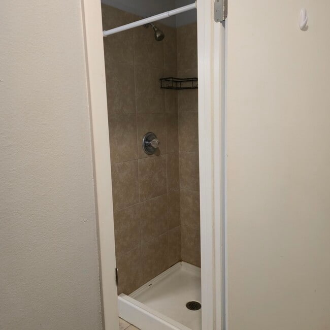 Building Photo - 348 Woodham Ct