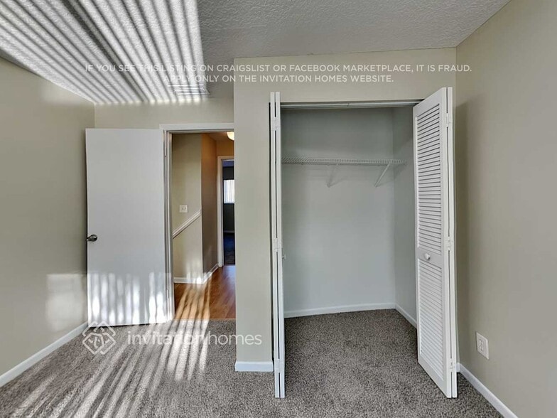 Building Photo - 1089 SE 6th Ave