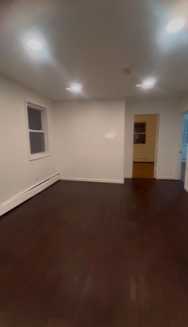 Building Photo - 4207 Grand Ave