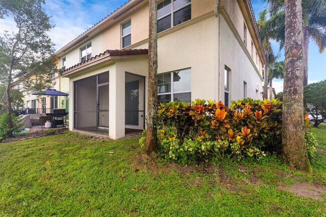 Building Photo - 5224 SW 77th Way