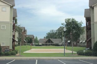 Building Photo - 203 Kelly Rd