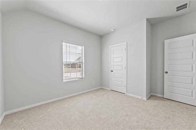 Building Photo - 1504 Foxglove Dr