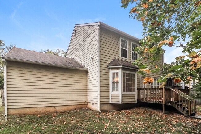 Building Photo - 841 Revena Dr