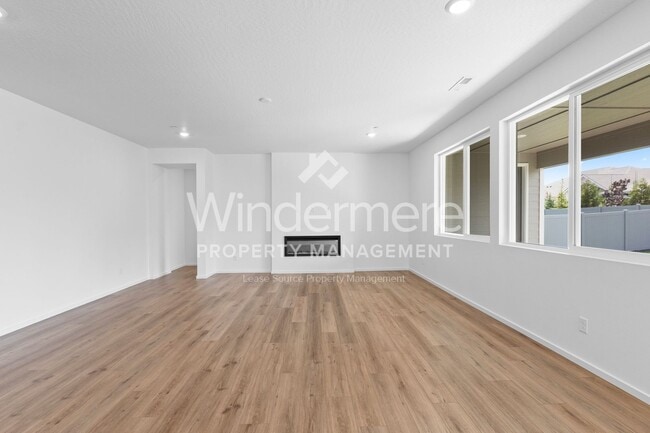 Building Photo - **September** New 3-Bedroom Home In Eagle Ridge