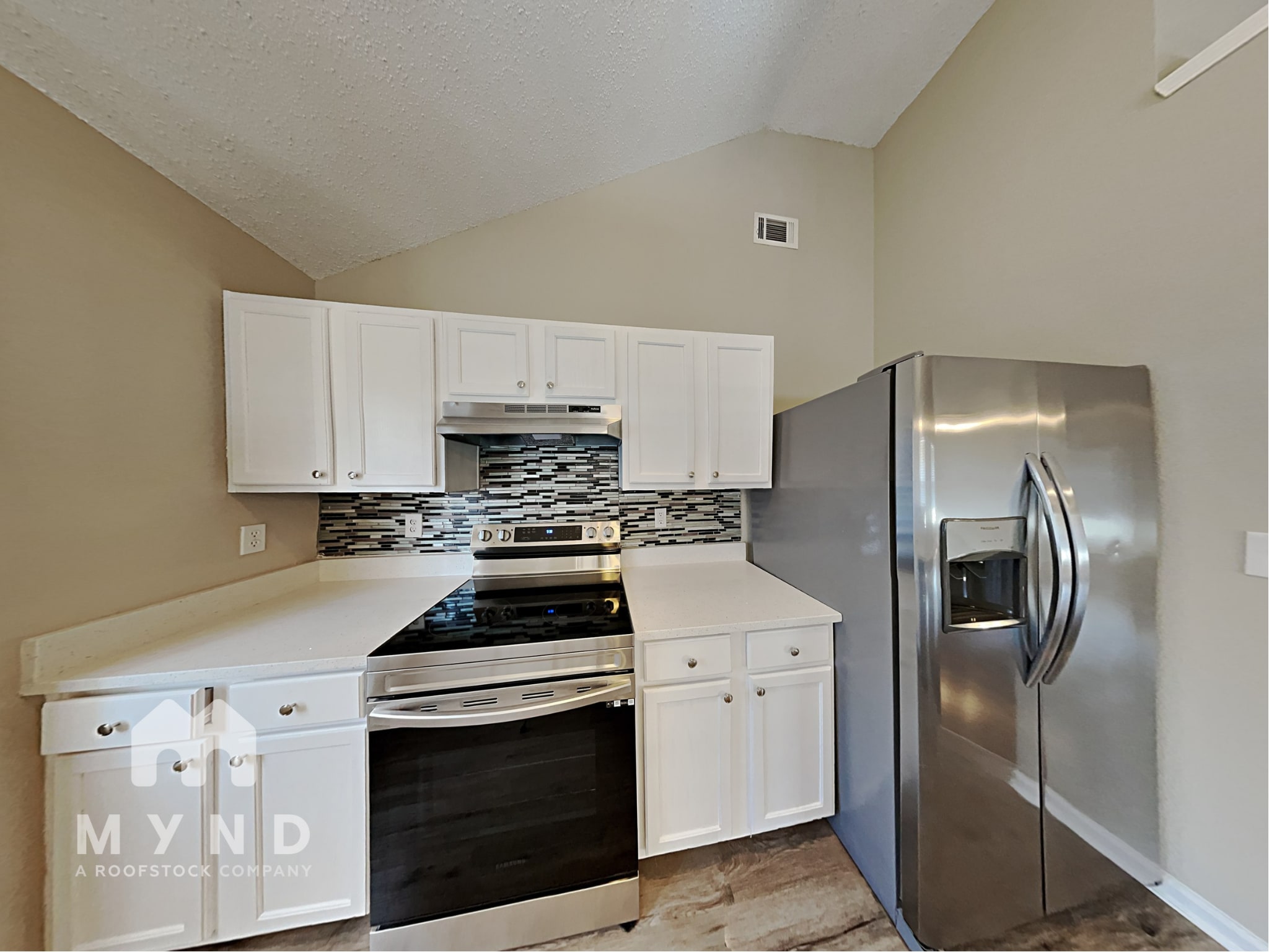 Building Photo - 3940 Cypress Pointe Dr