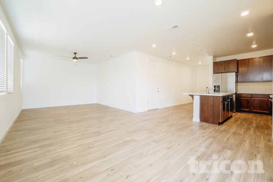 Building Photo - 2451 Wolf Willow Ct