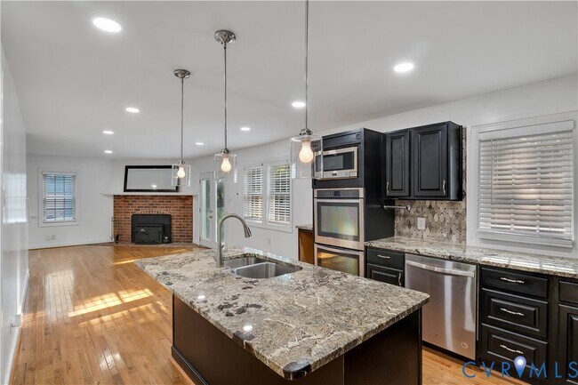 Building Photo - 2222 Early Settlers Rd