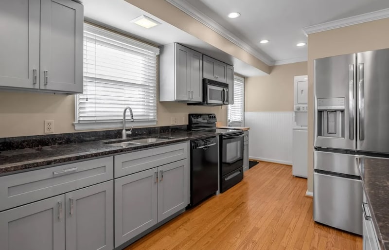 Building Photo - 2014 Rainbow Rd