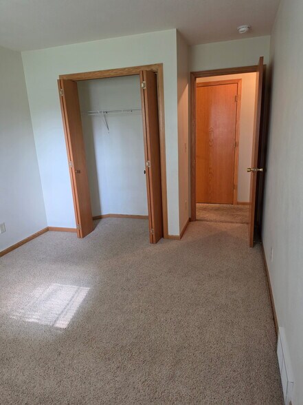 Building Photo - 1008 Georgene St
