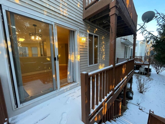 Building Photo - 2043 Orchard Ln