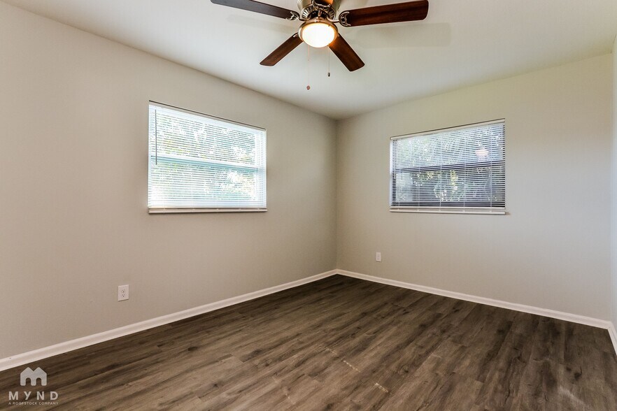 Building Photo - 1102 Orwell Ave