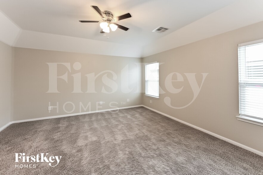 Building Photo - 15319 Kinord Run Dr