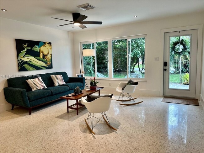 Building Photo - 1351 SW 32nd St