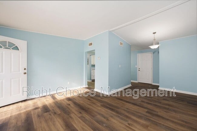 Building Photo - 5847 Forrest Rd