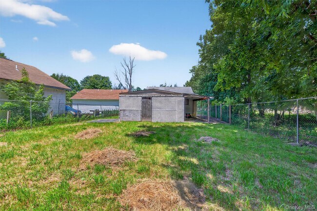 Building Photo - 17 Dillon Rd