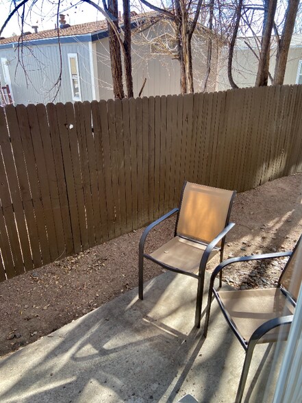 Building Photo - 319 Ellers Grove