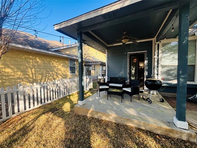 Building Photo - 1202 Rawhide Trail