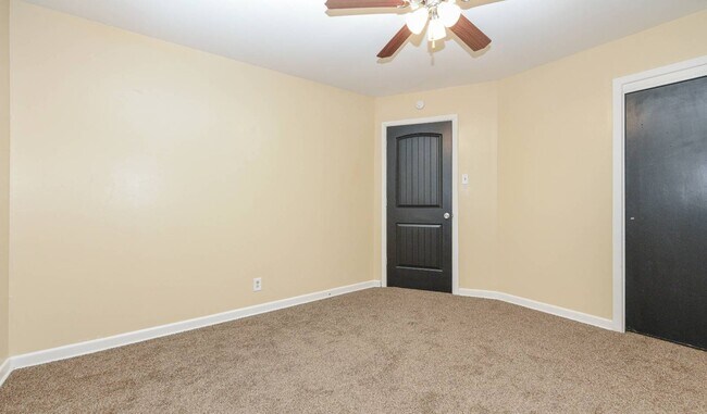 Building Photo - 613 N 22nd St