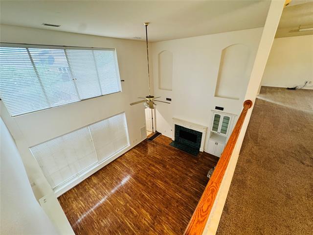 Building Photo - 2762 Hillview Dr