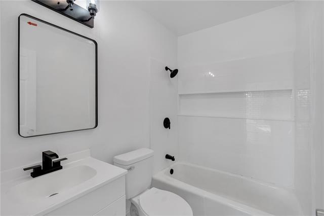 Building Photo - 4933 Savoie Ct