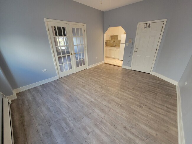 Building Photo - 802 Dempster St