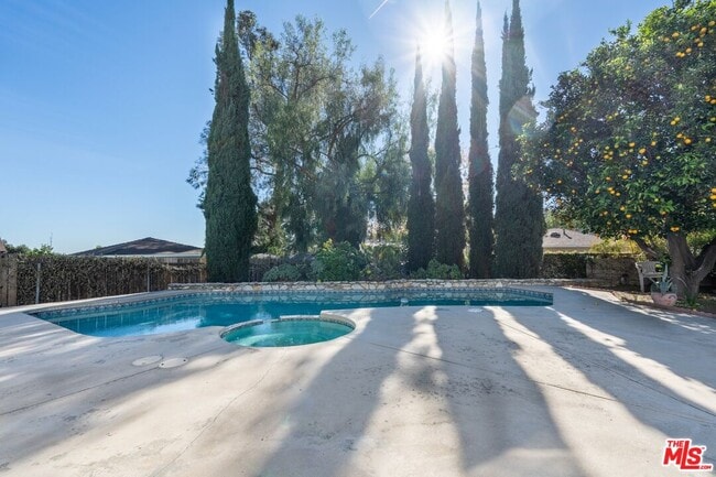 Building Photo - 3340 Alabama St