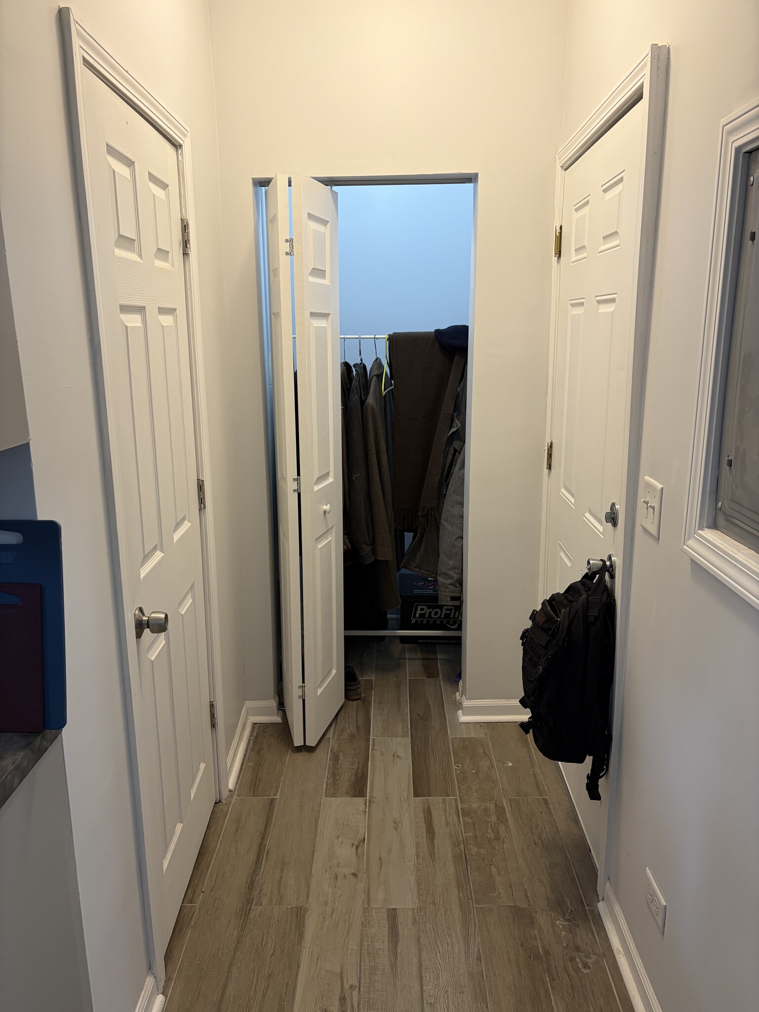 Building Photo - 1527 W 18th St