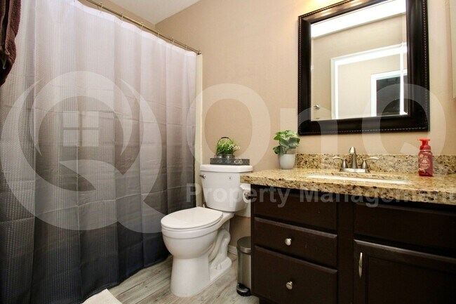 Building Photo - 4606 E Towne Ln