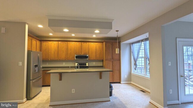 Building Photo - 3954 Royal Lytham Dr