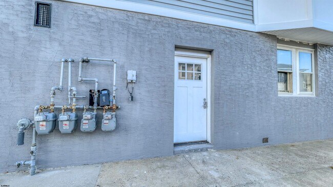 Building Photo - 5201 Ventnor Ave